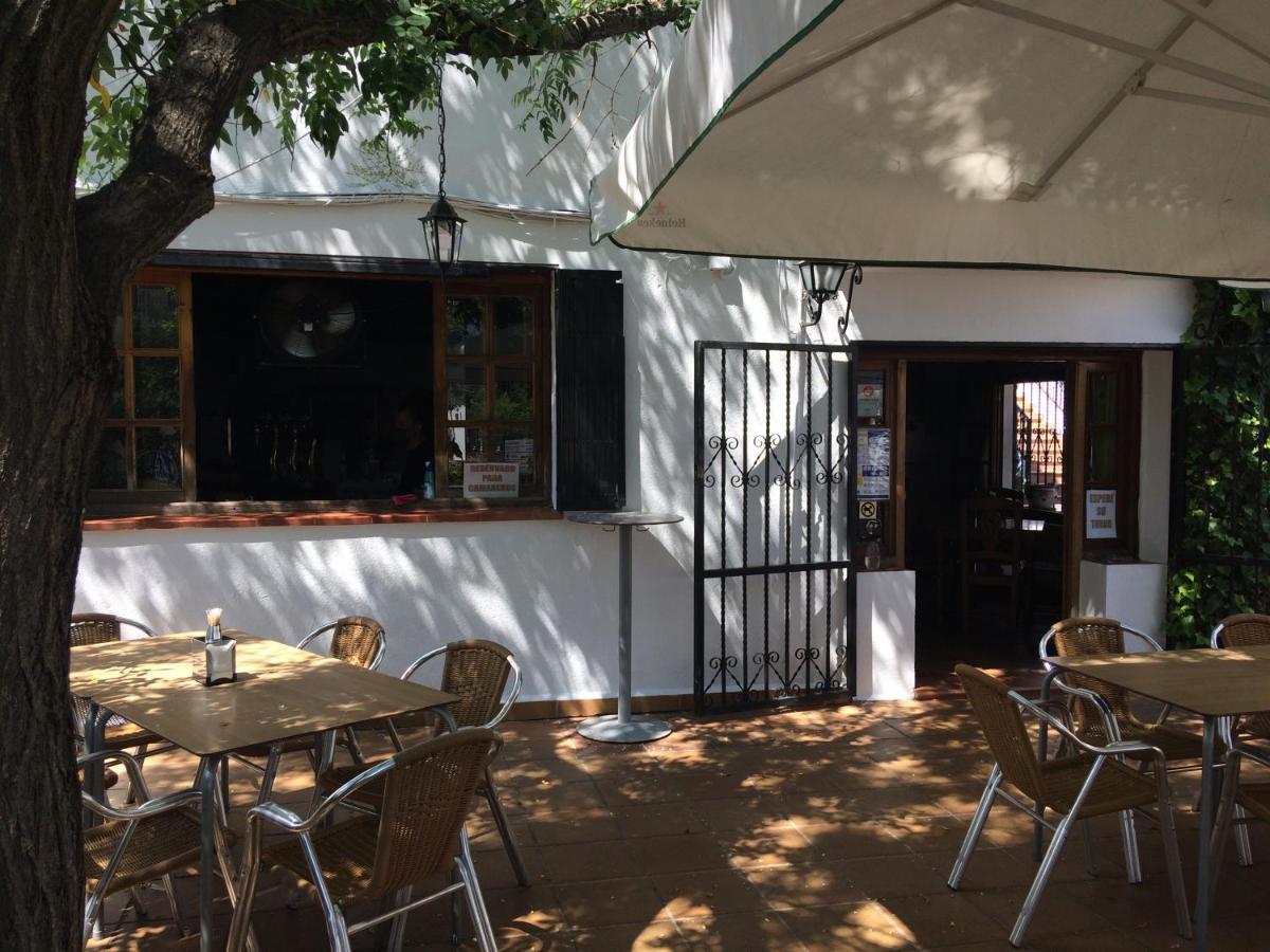 Pensión Restaurante El Cruce de Hornos Exterior foto