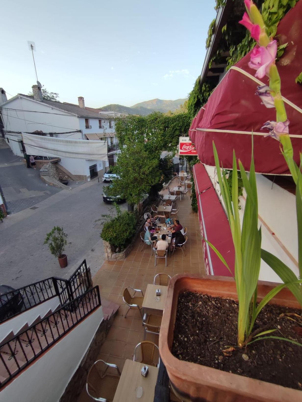 Pensión Restaurante El Cruce de Hornos Exterior foto